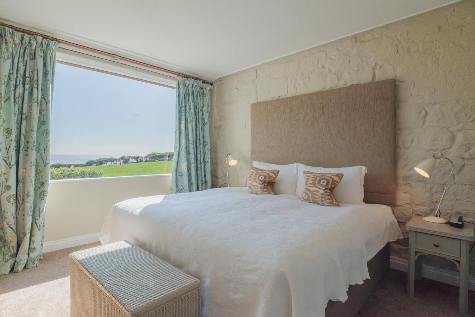 Alexandra Hotel & Restaurant Lyme Regis Buitenkant foto