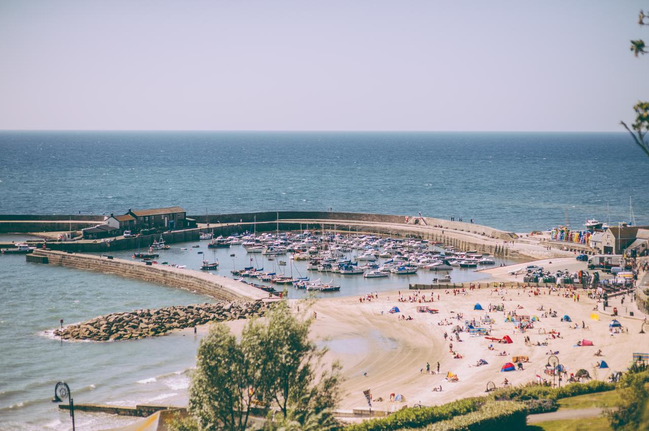 Alexandra Hotel & Restaurant Lyme Regis Buitenkant foto